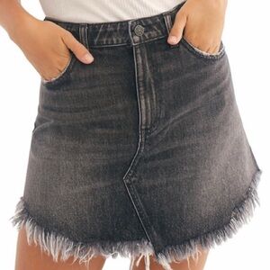 ‼️SOLD‼️ Free People Black Wash Frayed Hem Denim Skirt